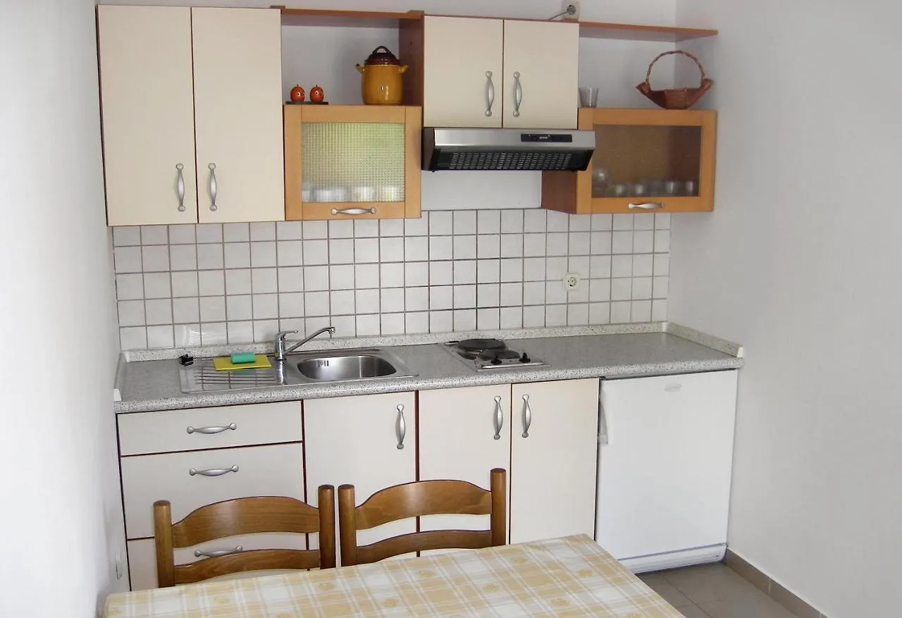 Apartments By The Sea Klenovica, Novi Vinodolski - 5581