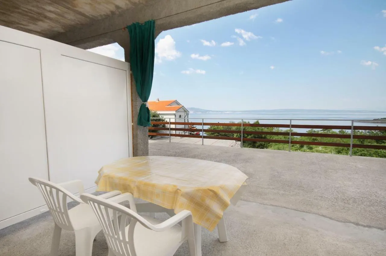 Apartments By The Sea Klenovica, Novi Vinodolski - 5581 Kroatien